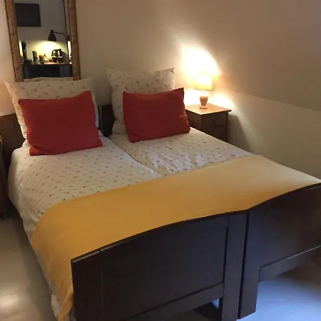 Hennekens Hof Guest house 2*