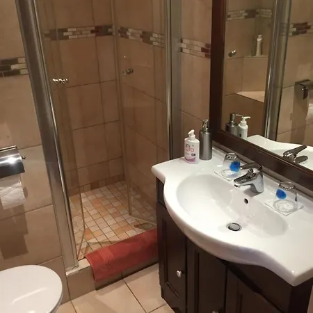 Hennekens Hof Guest house 2*