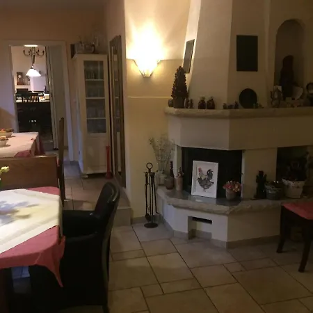 Guest house Hennekens Hof 2*